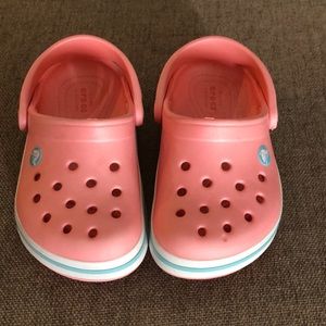 Pink crocs toddler size 6